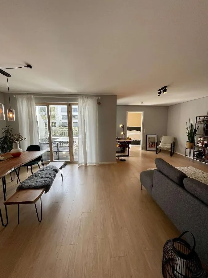 Helle 3-Zimmer-Wohnung Mit Terrasse Frankfurt am Main